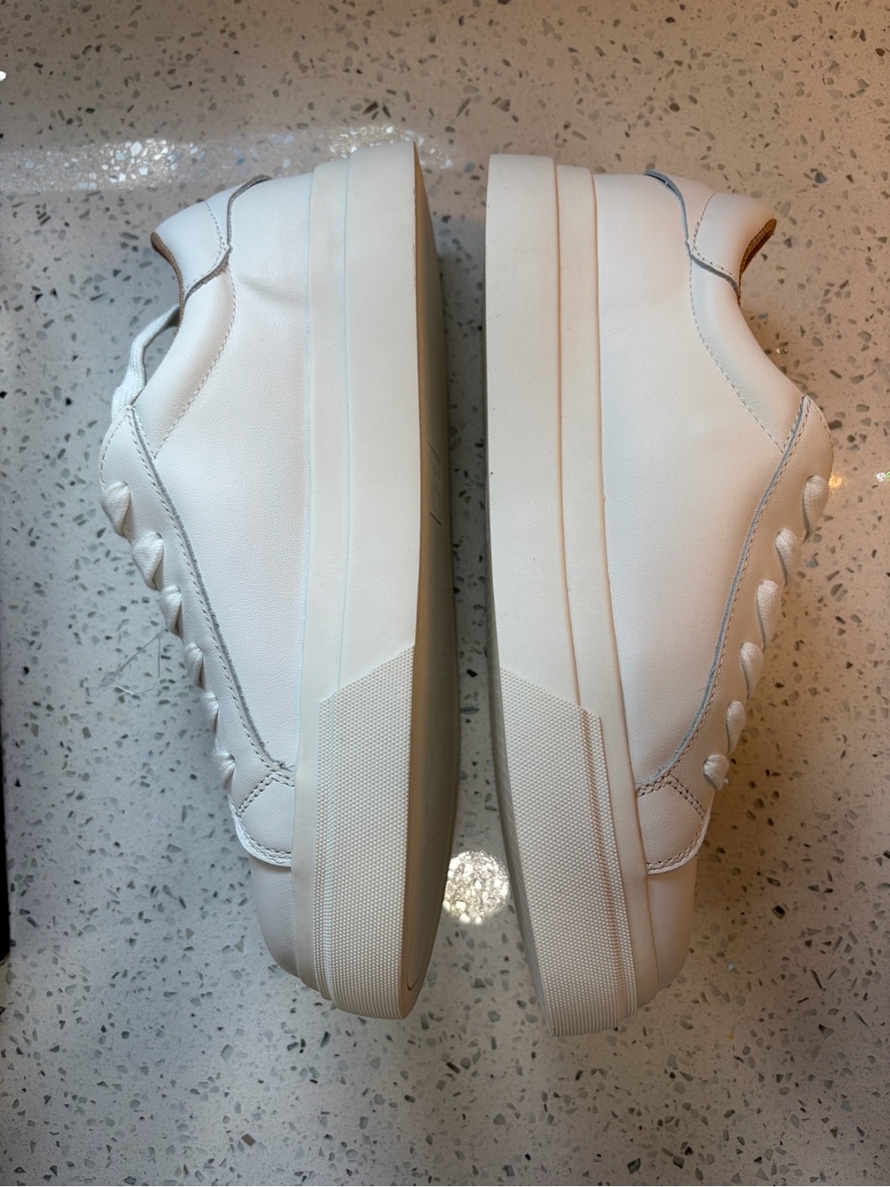 NWT Blondo Venna White Low-Top Platform Sneakers - Picture 9 of 15